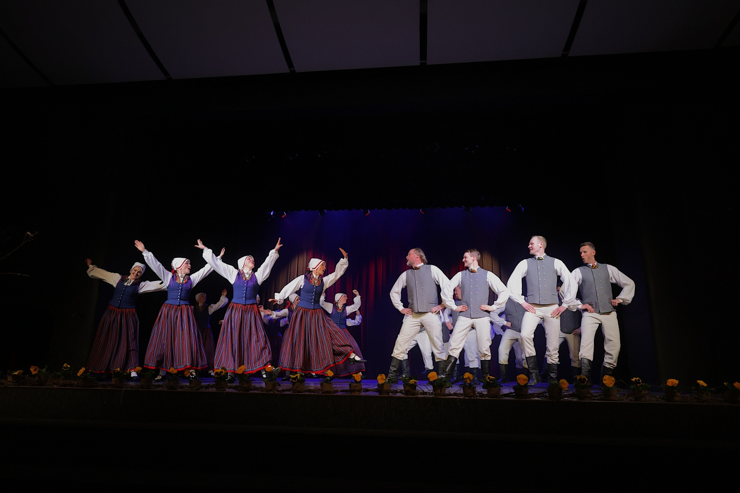 Koncerts "Sadancošana Berģos"