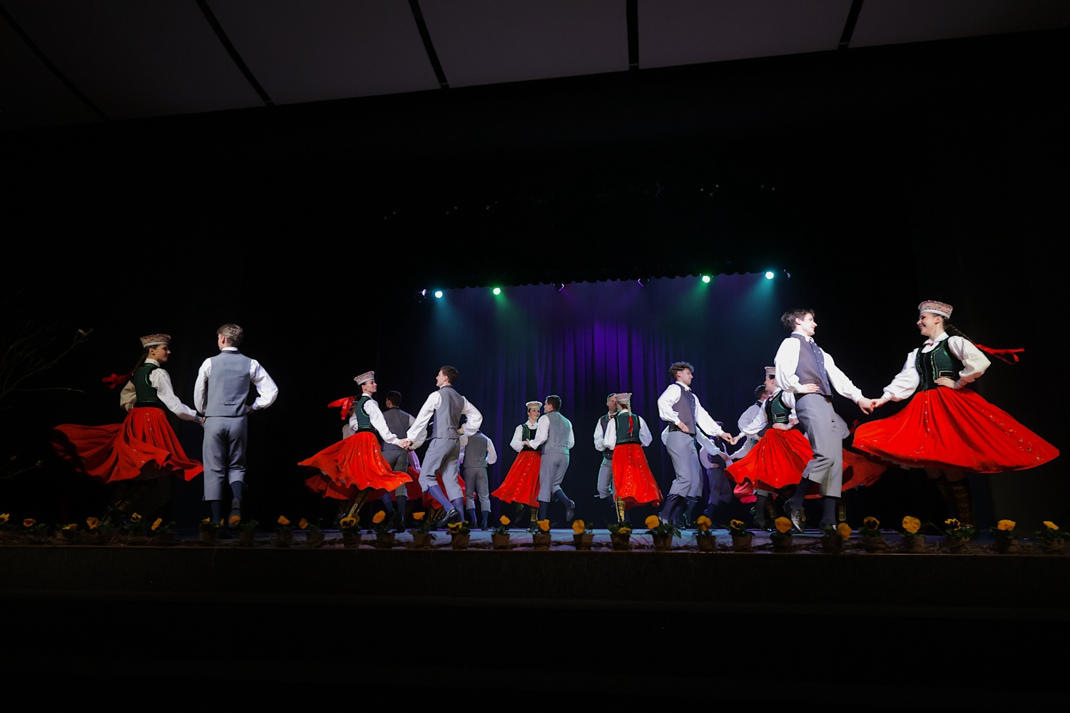 Koncerts "Sadancošana Berģos"