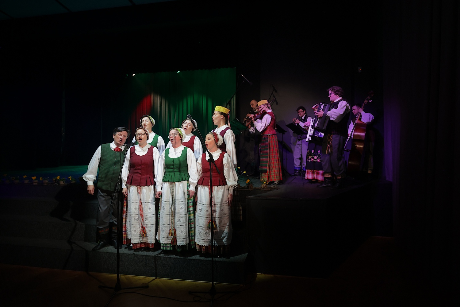 Koncerts "Sadancošana Berģos"