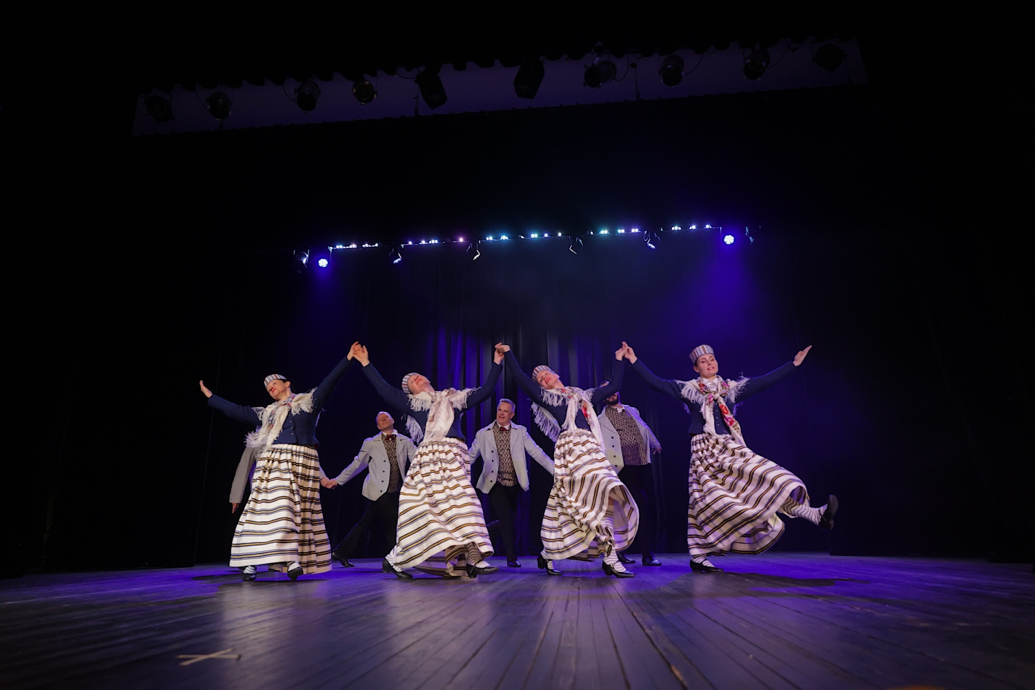 Koncerts "Sadancošana Berģos"