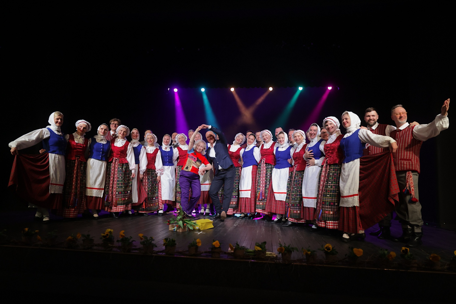 Koncerts "Sadancošana Berģos"