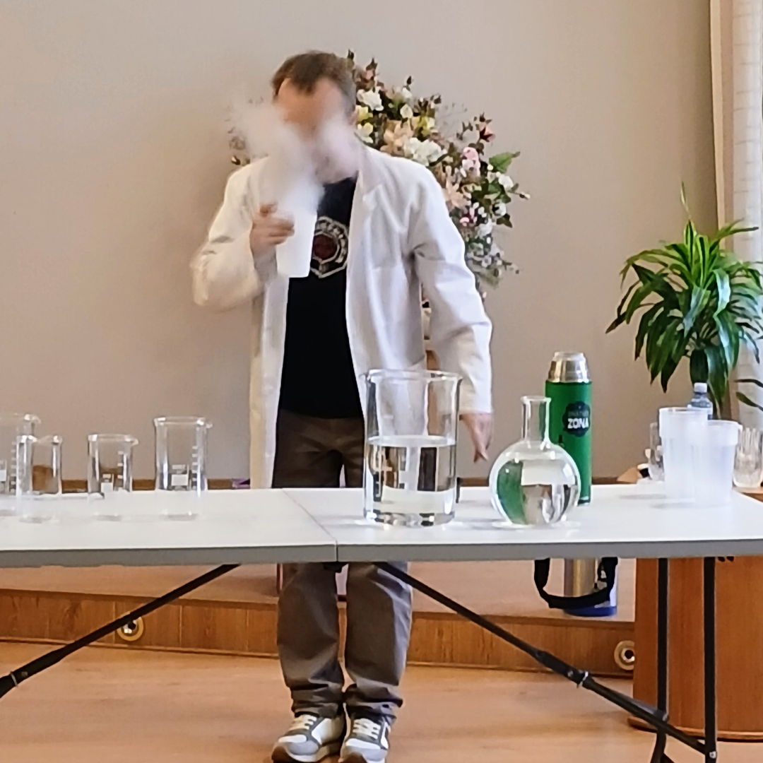 Vangažu pilsētas bibliotēkas Bērnu, jauniešu un vecāku žūrijas 2025. gada sezonas noslēgums