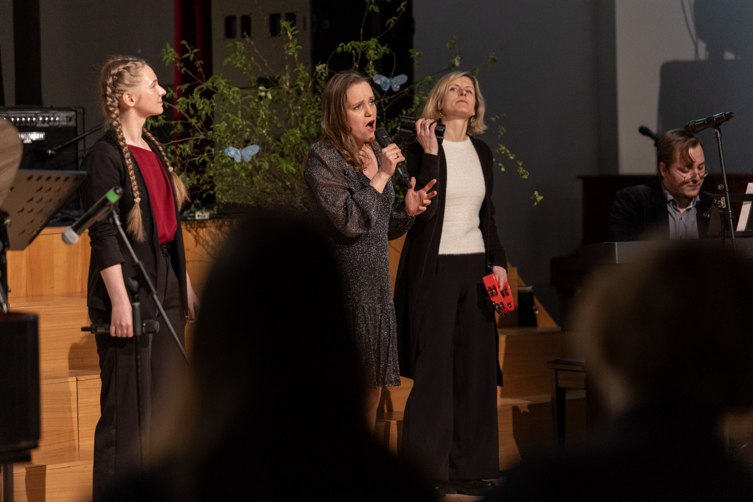 koncerts un izstāde “Draugi vienas upes krastos”