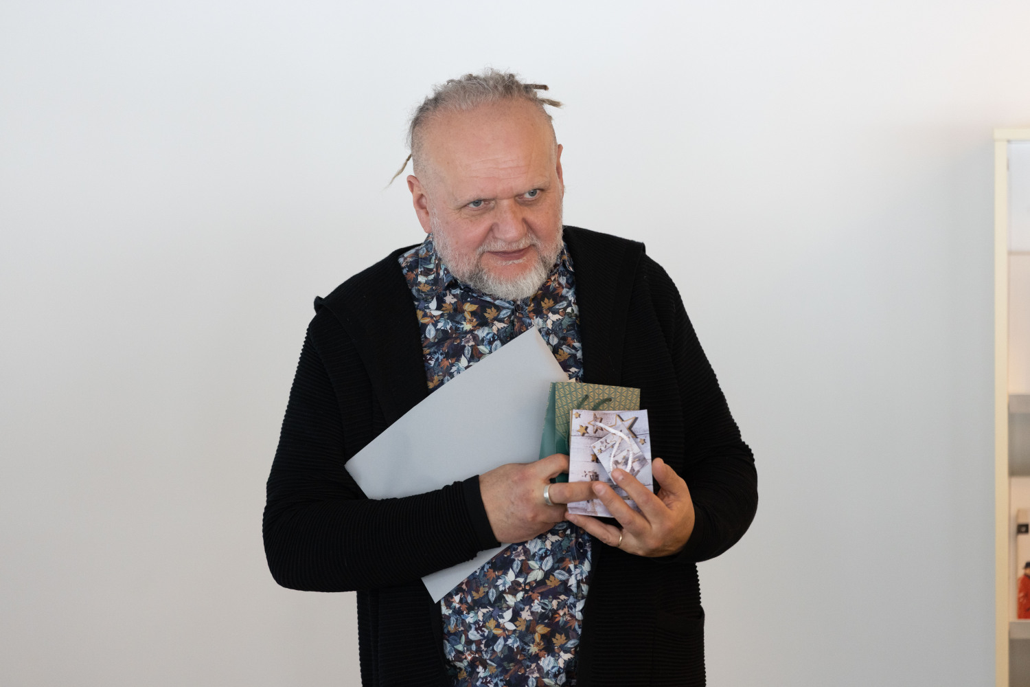 Bērnu, jauniešu un vecāku žūrijas 2025. gada sezonas noslēgums un grāmatu kolekcijas ekspertu tikšanās