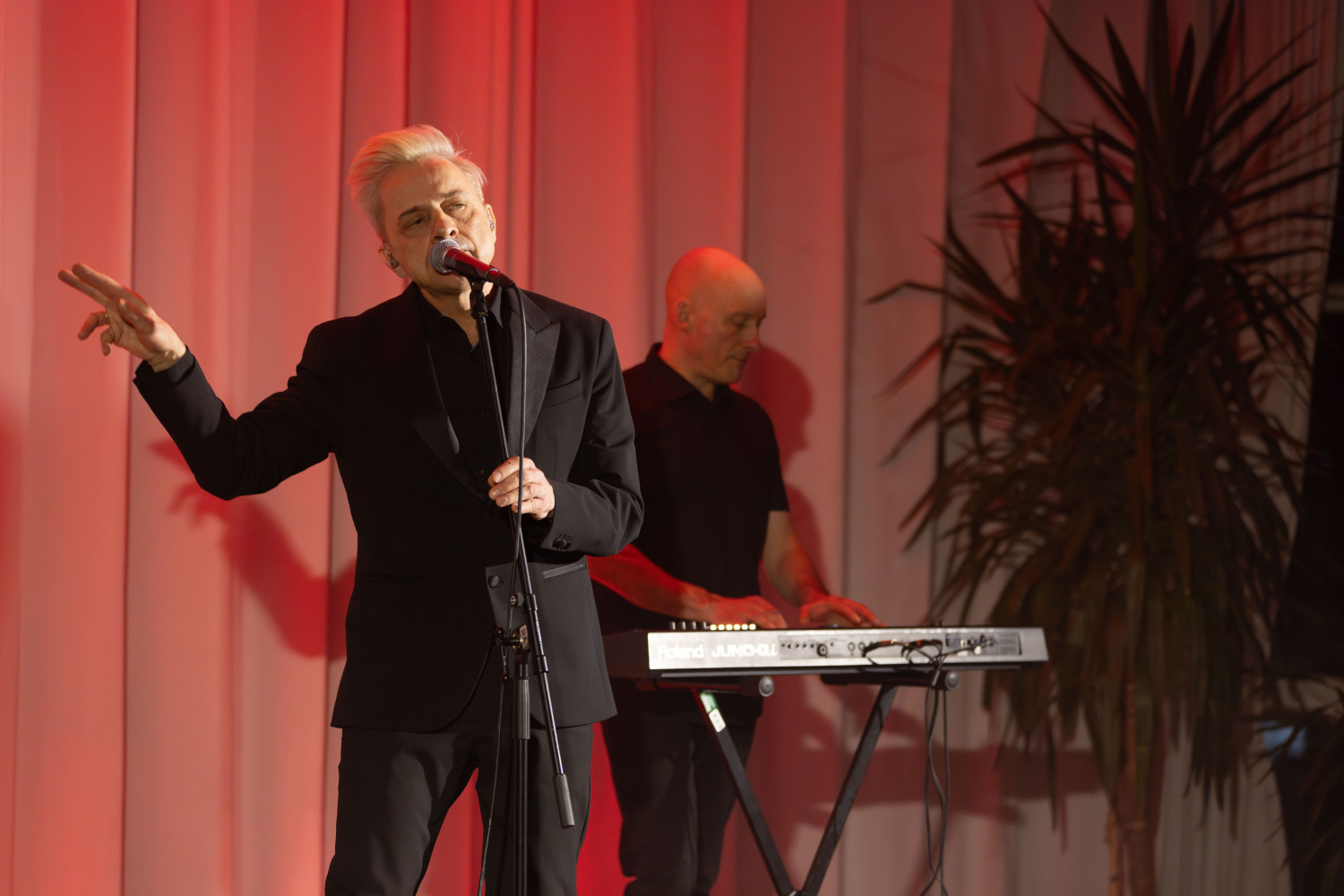 koncerts kopā ar grupu “Otra Puse”