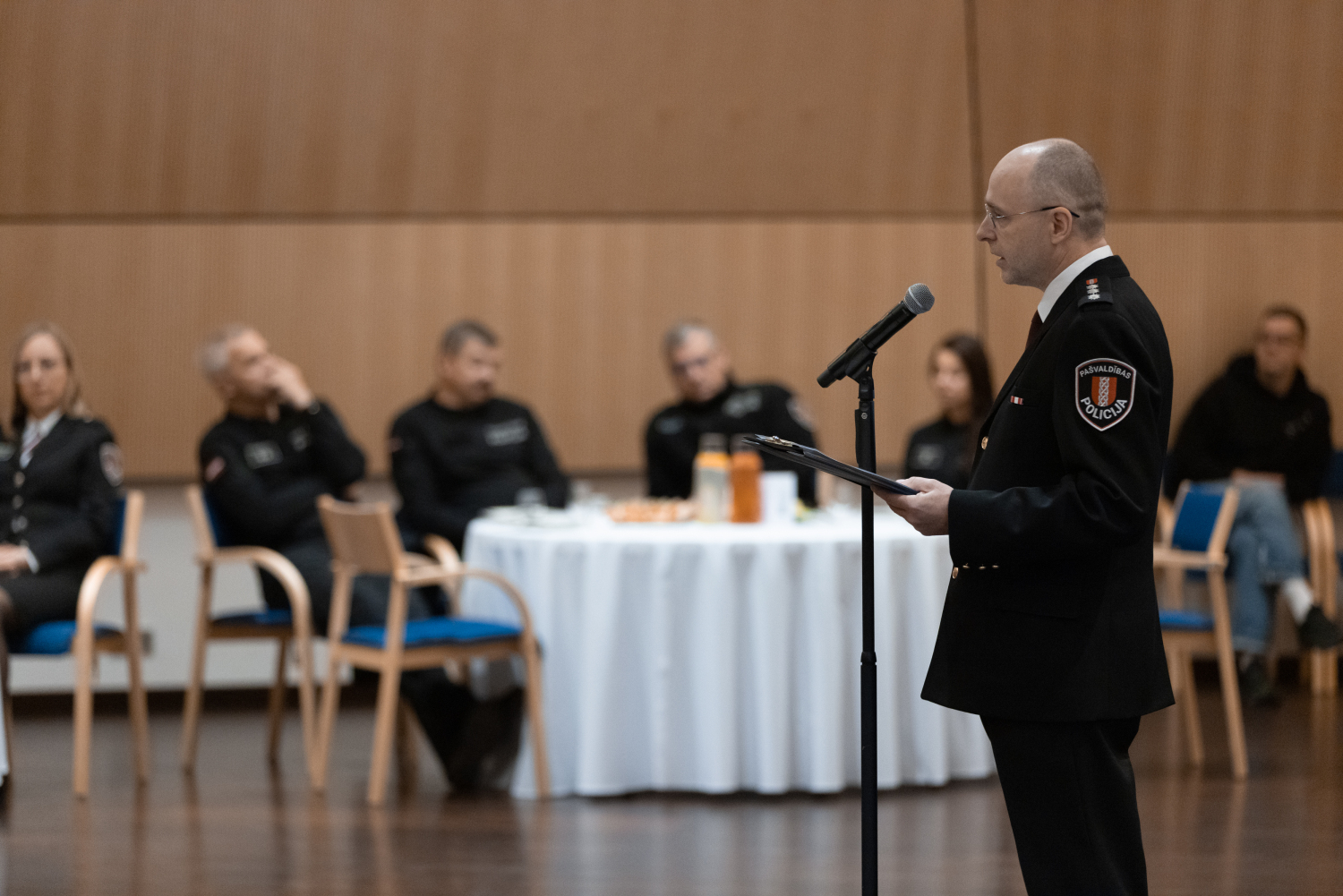 Policijas darbinieku dienā godināti Ropažu novada Pašvaldības policijas darbinieki