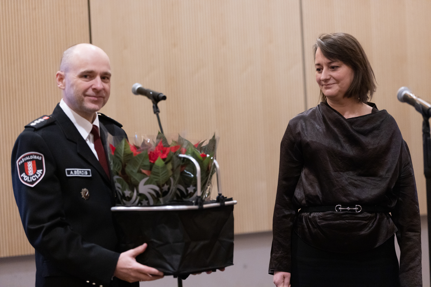 Policijas darbinieku dienā godināti Ropažu novada Pašvaldības policijas darbinieki