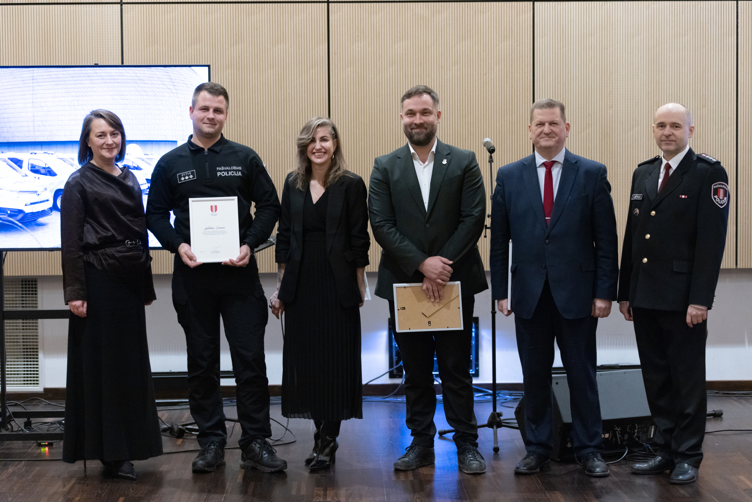 Policijas darbinieku dienā godināti Ropažu novada Pašvaldības policijas darbinieki