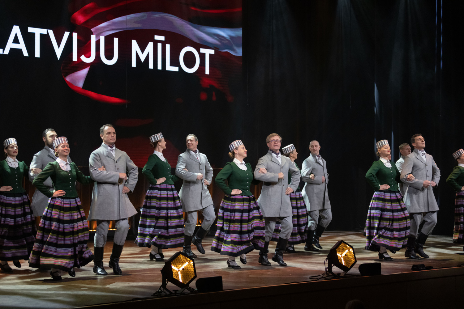 Valsts svētku koncerts “Latviju mīlot” 