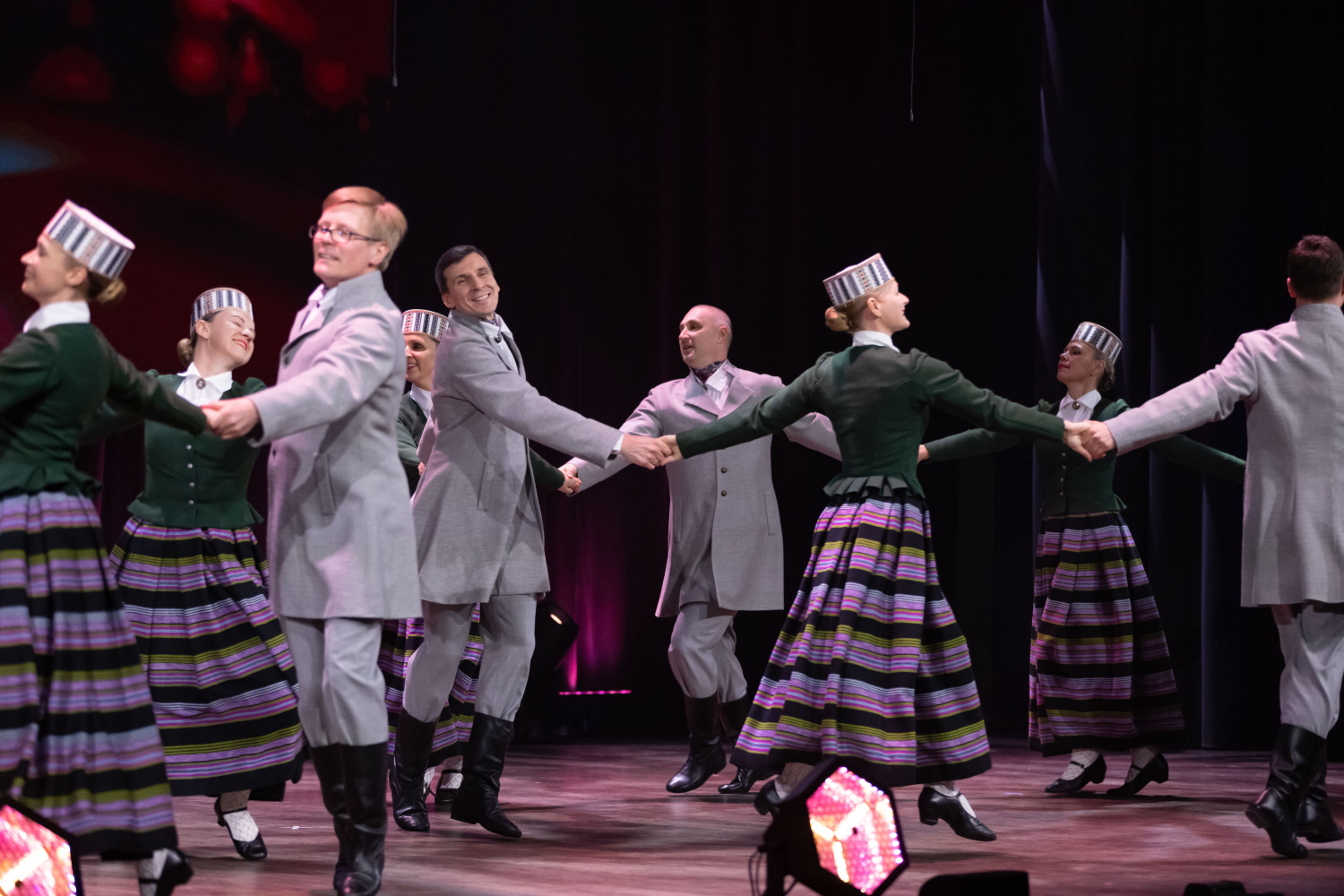 Valsts svētku koncerts “Latviju mīlot” 