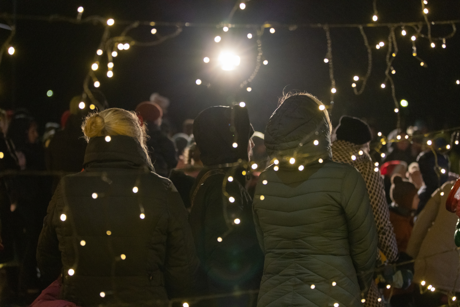 Eglītes iedegšanas pasākums Upesciemā