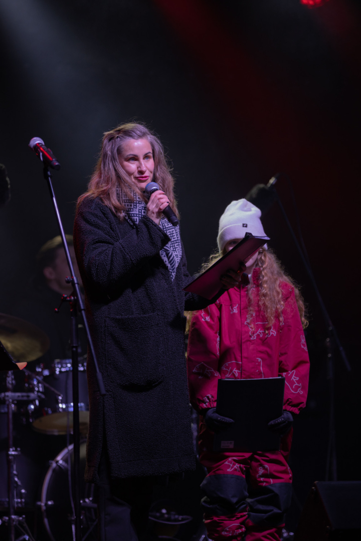 Latvijas valsts svētku koncerts Upesciemā