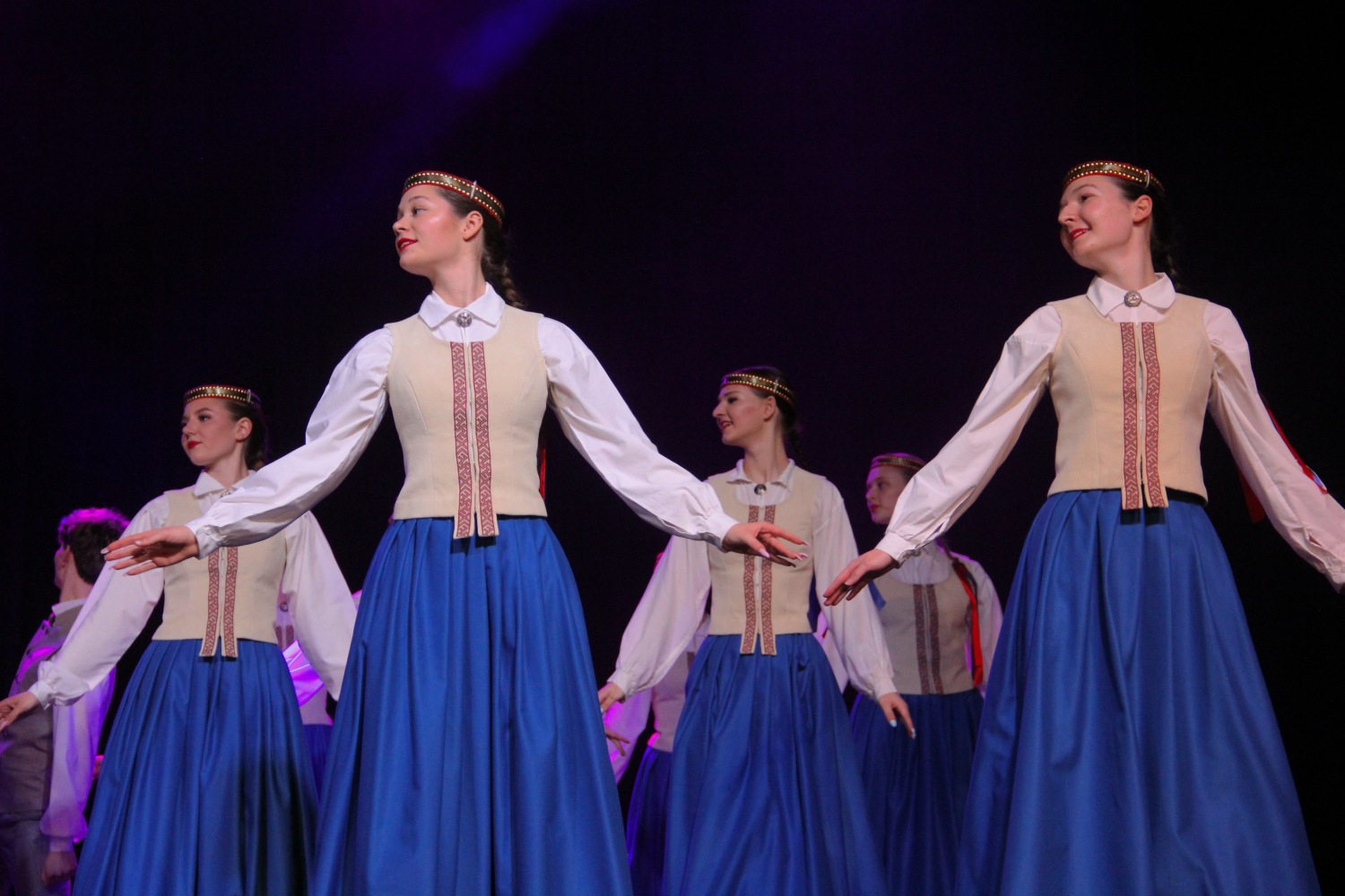 Deju koncerts "Eima visi danci vest"