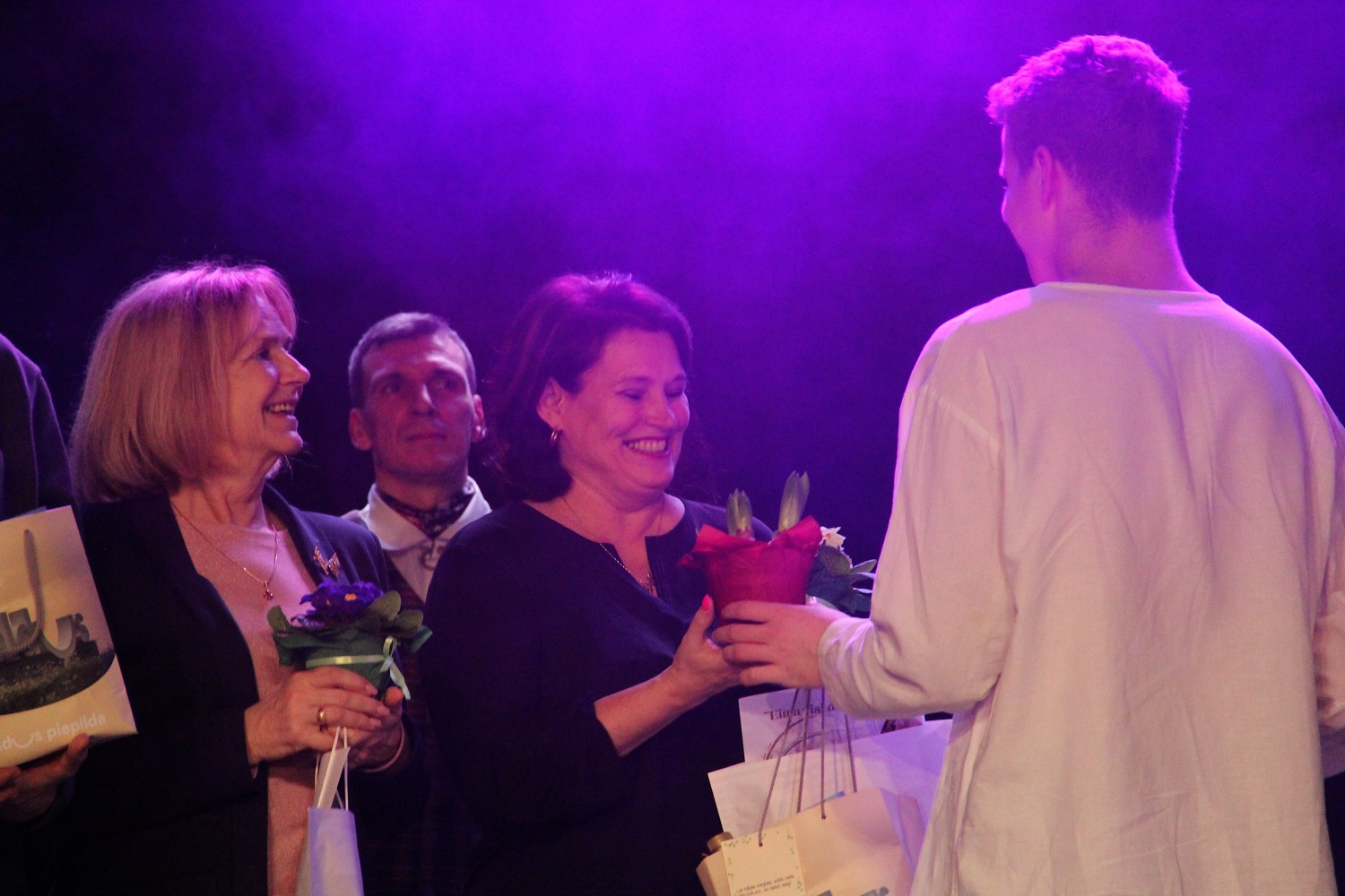 Deju koncerts "Eima visi danci vest"