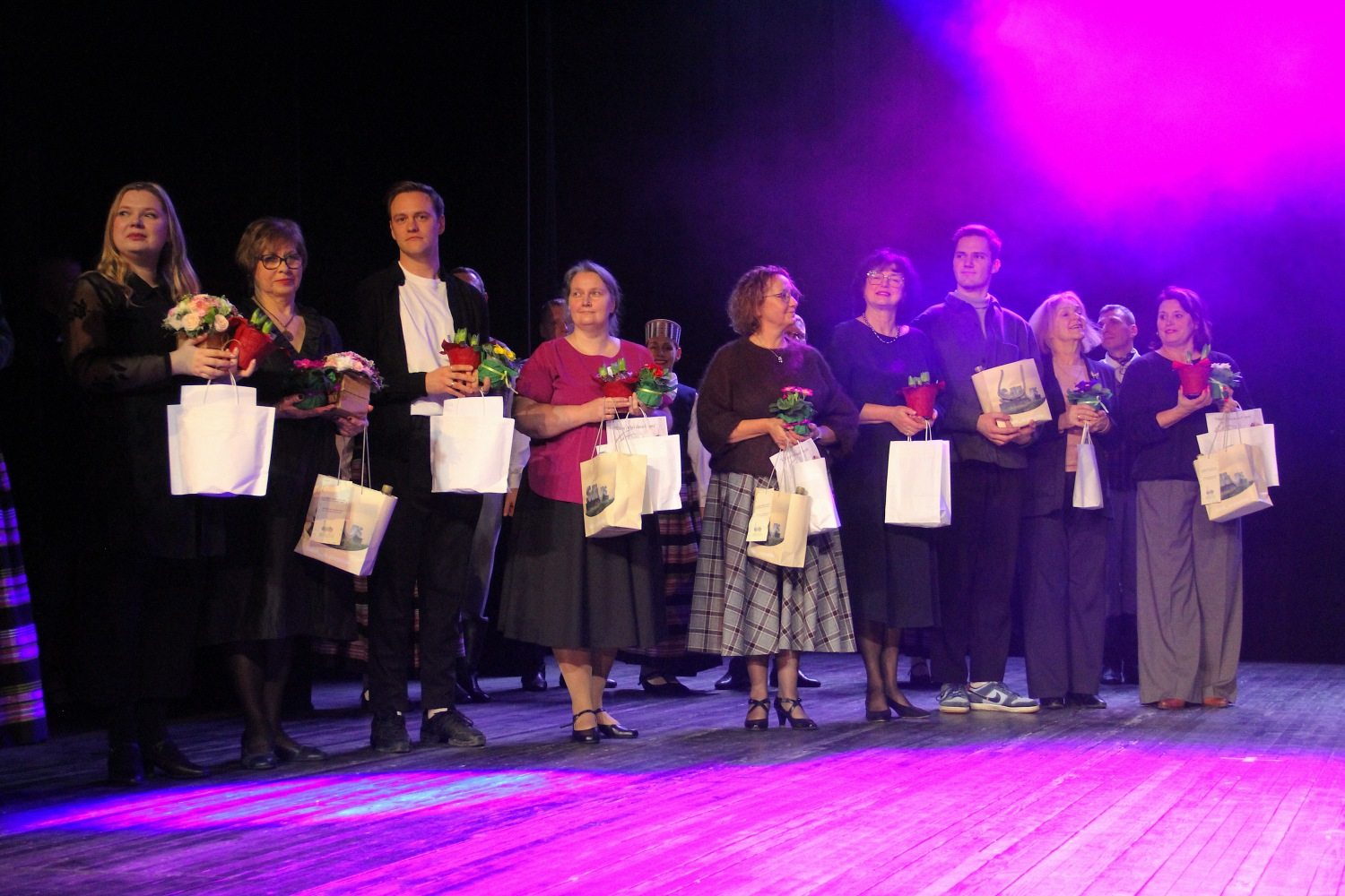 Deju koncerts "Eima visi danci vest"