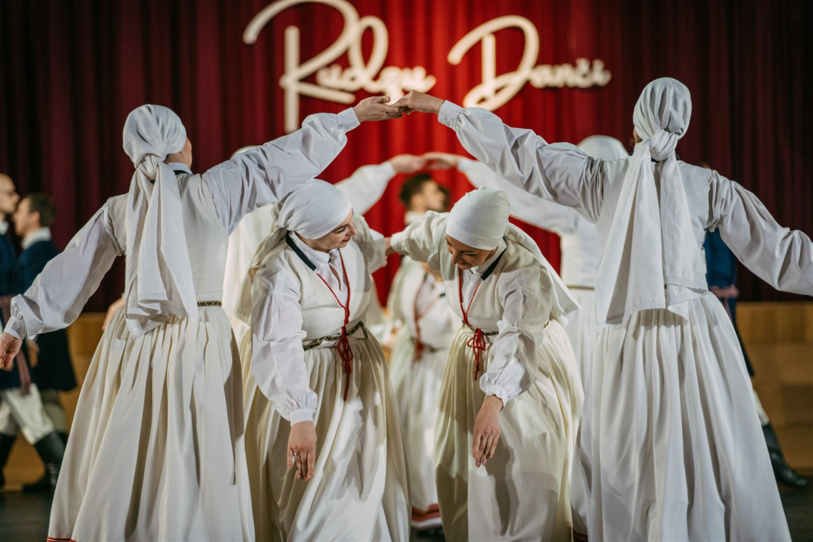 koncerts Rudzu danči, dejotāji