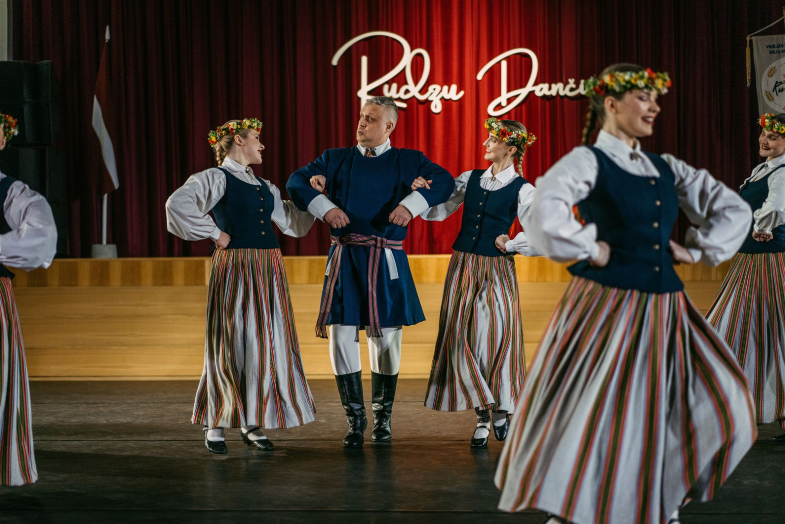 koncerts Rudzu danči, dejotāji