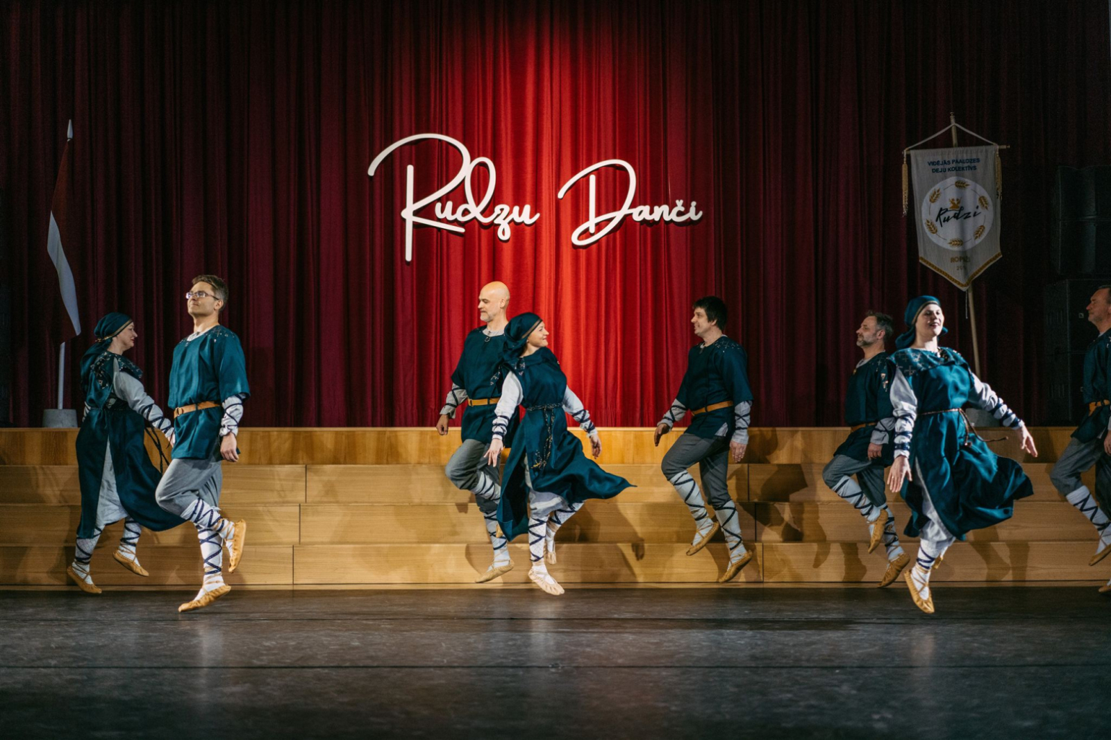 koncerts Rudzu danči, dejotāji