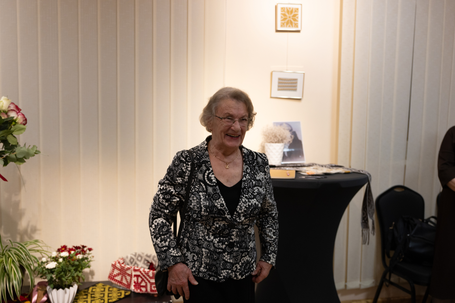 Izstādes "Mozaīktamborēšana mūsdienu interjerā un aksesuāros" atklāšana