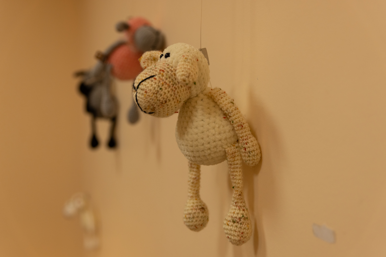 Izstādes "Mozaīktamborēšana mūsdienu interjerā un aksesuāros" atklāšana