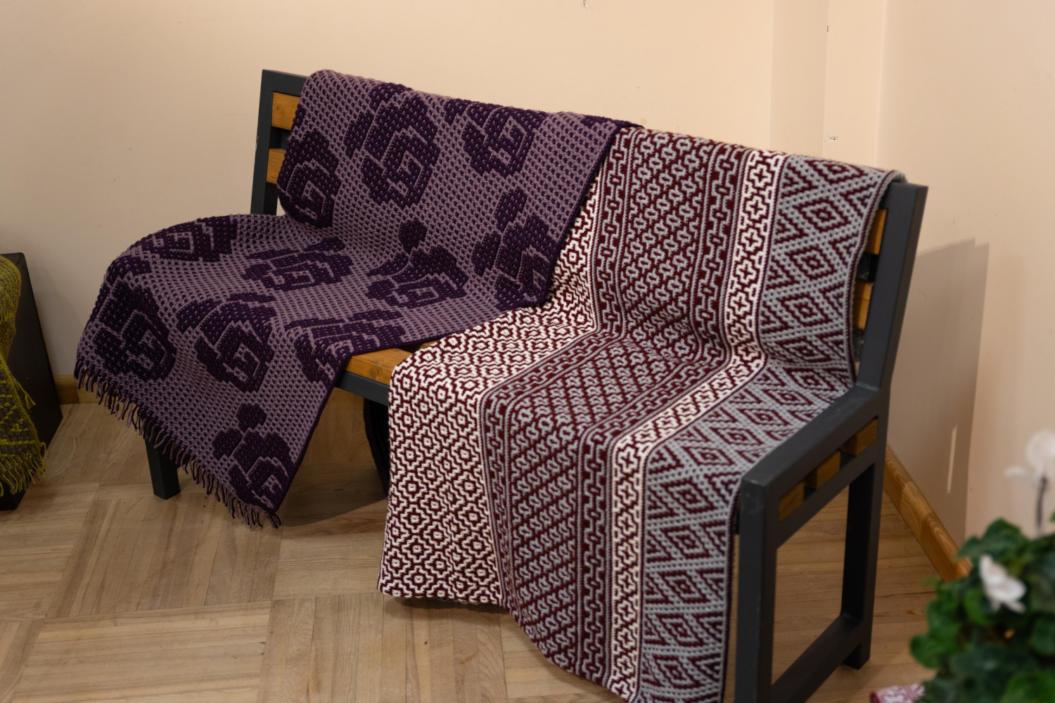 Izstādes "Mozaīktamborēšana mūsdienu interjerā un aksesuāros" atklāšana