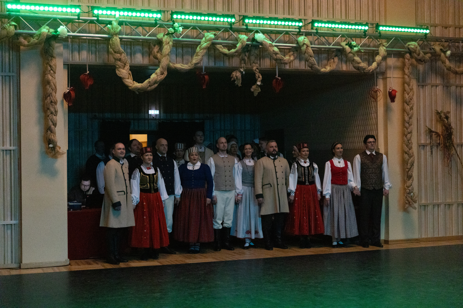 Mīlestības dienas sadancis "Kāzas", kolektīvi