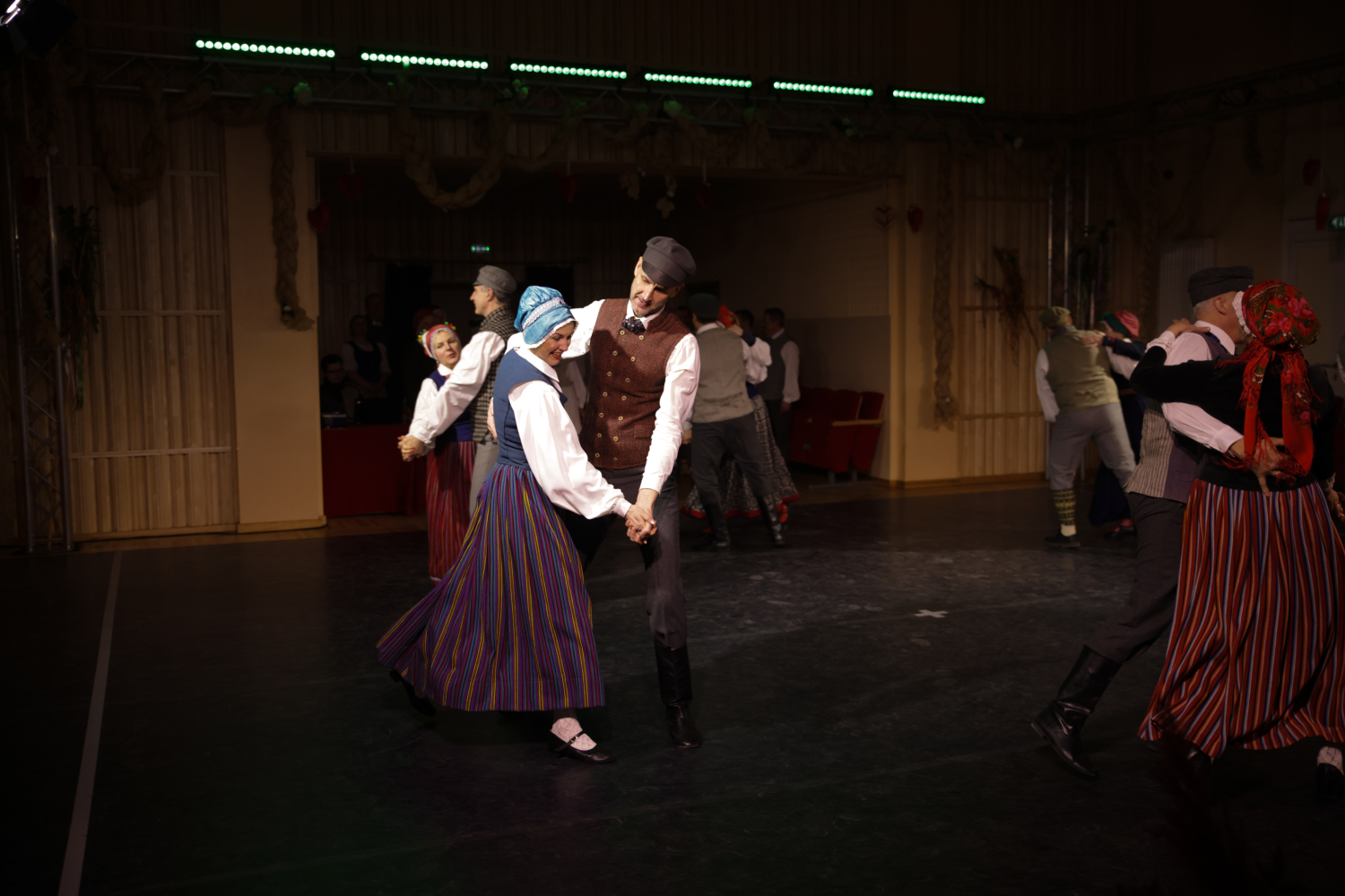 Mīlestības dienas sadancis "Kāzas" kolektīvi