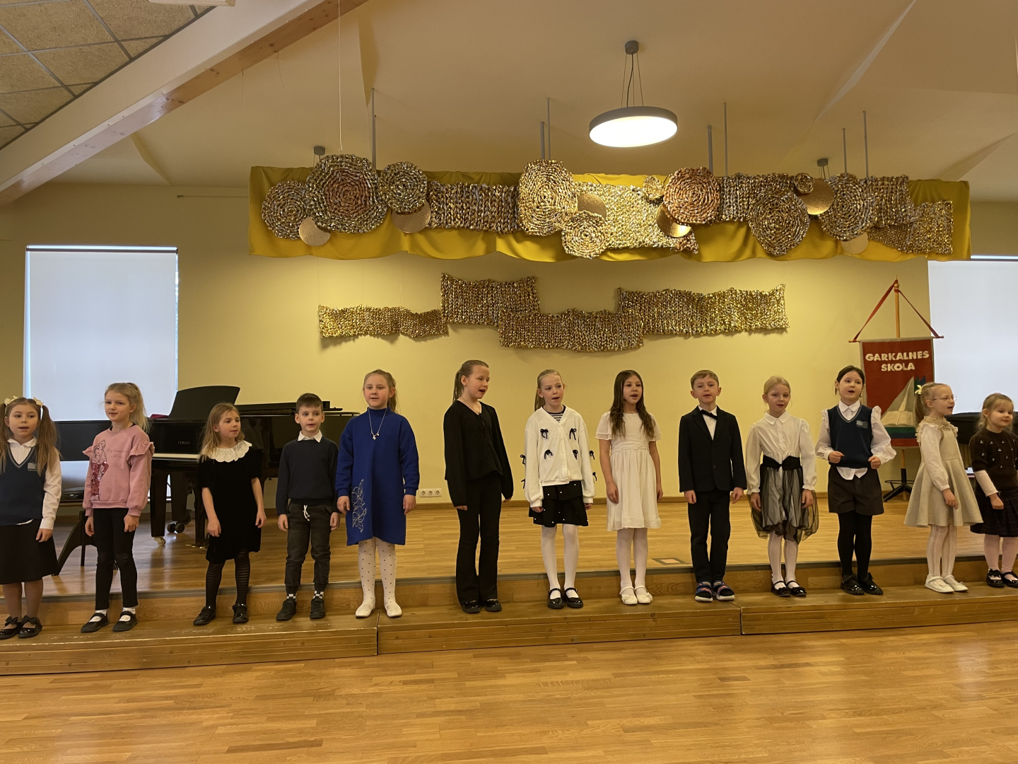 Noslēdzies vokālo ansambļu konkurss “Balsis 2026”; Vangažu vidusskolas ansamblis