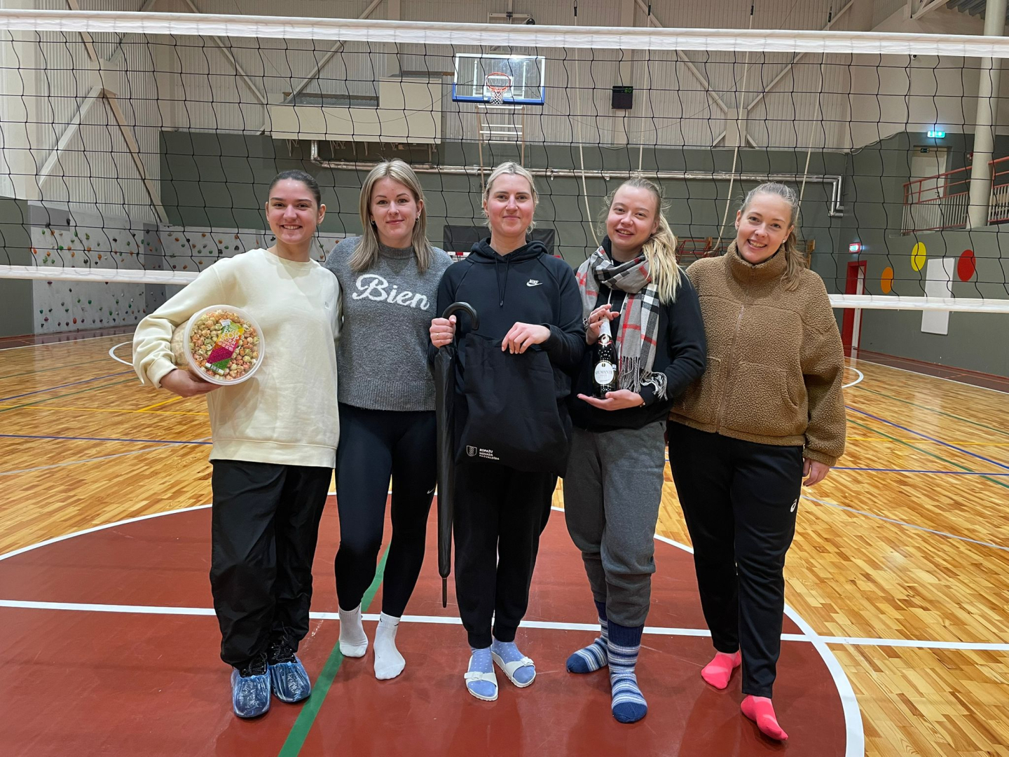 Ziemas kauss, dāmu grupa