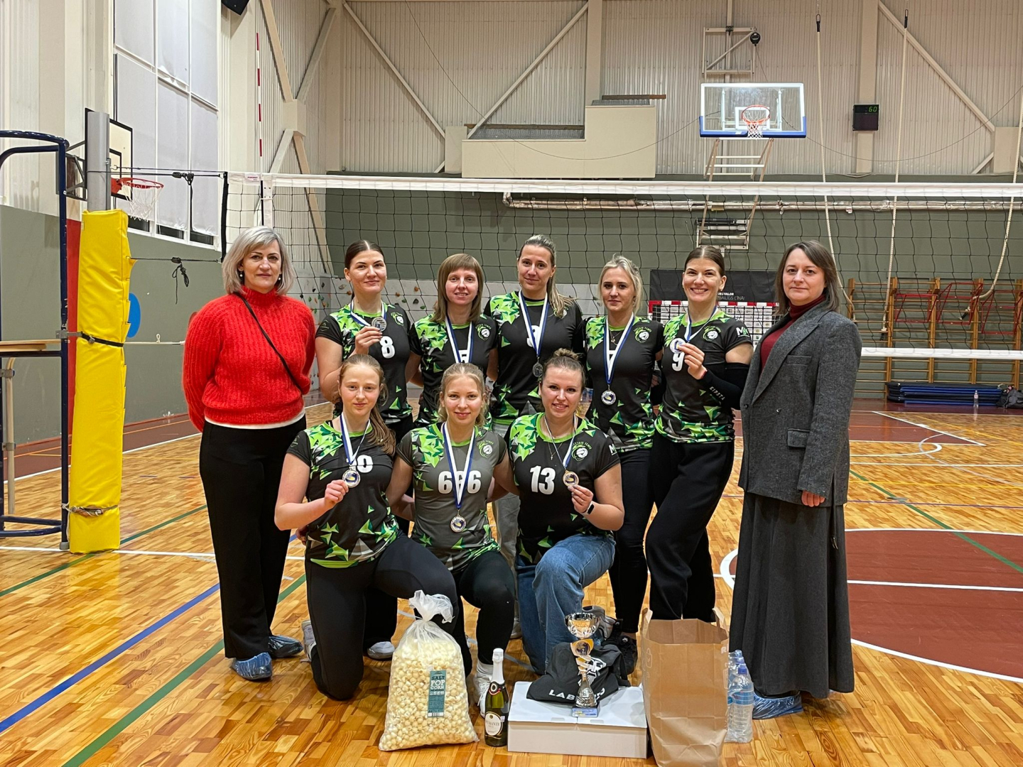 Ziemas kauss, dāmu grupa