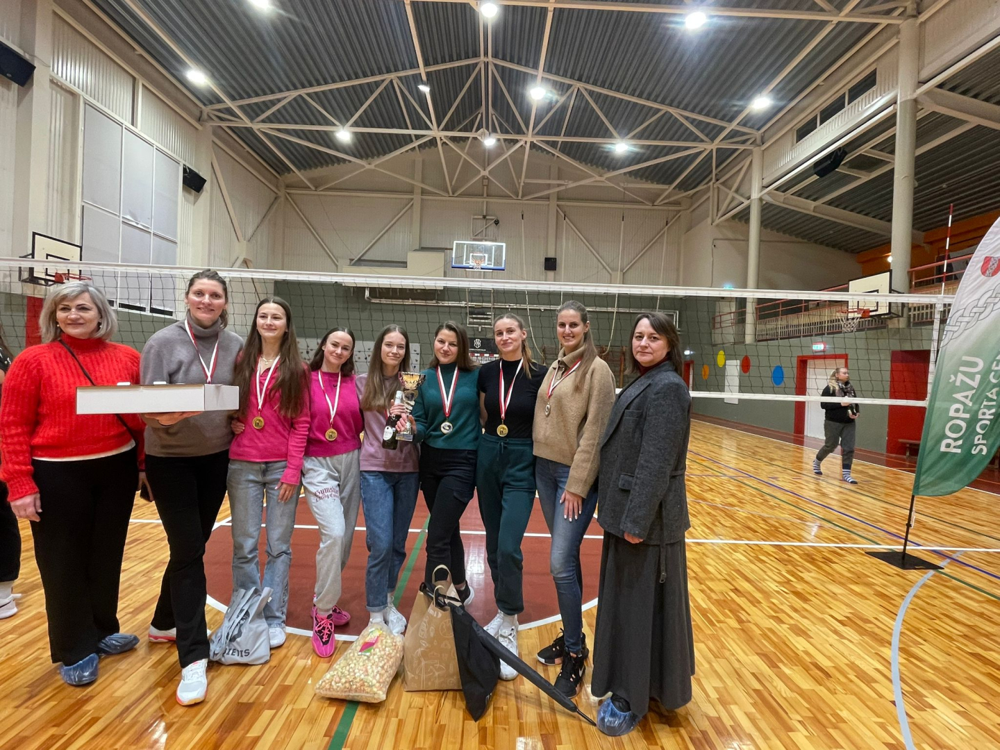 Ziemas kauss, dāmu grupa