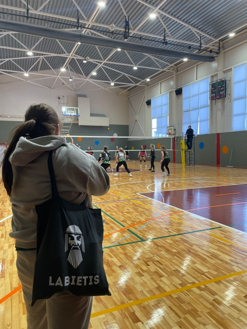 Ziemas kauss, dāmu grupa