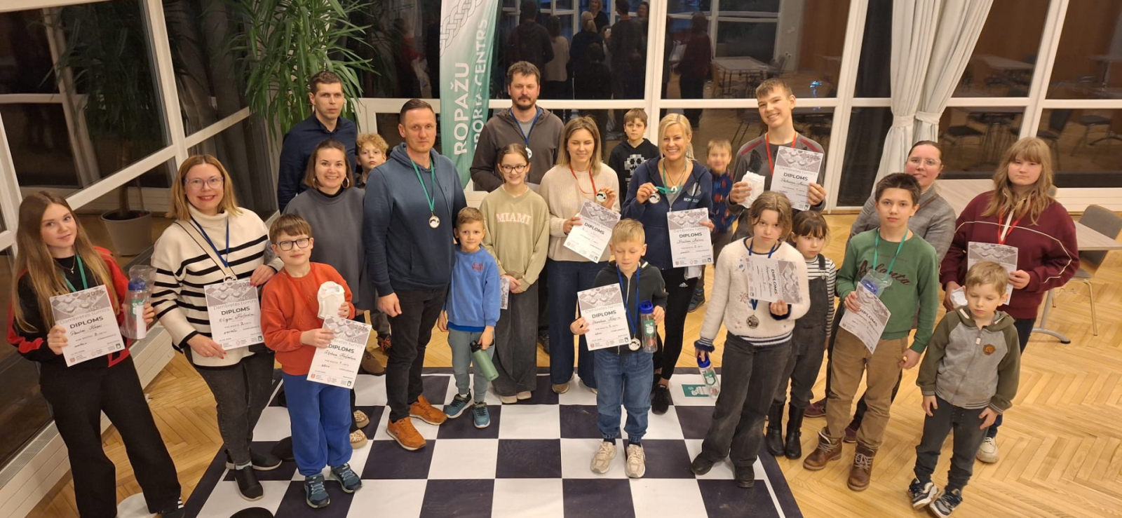 Dambretes turnīrs "Sudraba kauliņš 2026", dalībnieki