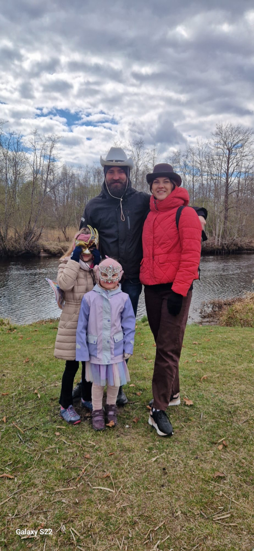 Aizvadīts aizraujošs ģimeņu foto orientēšanās pasākums Upesciemā