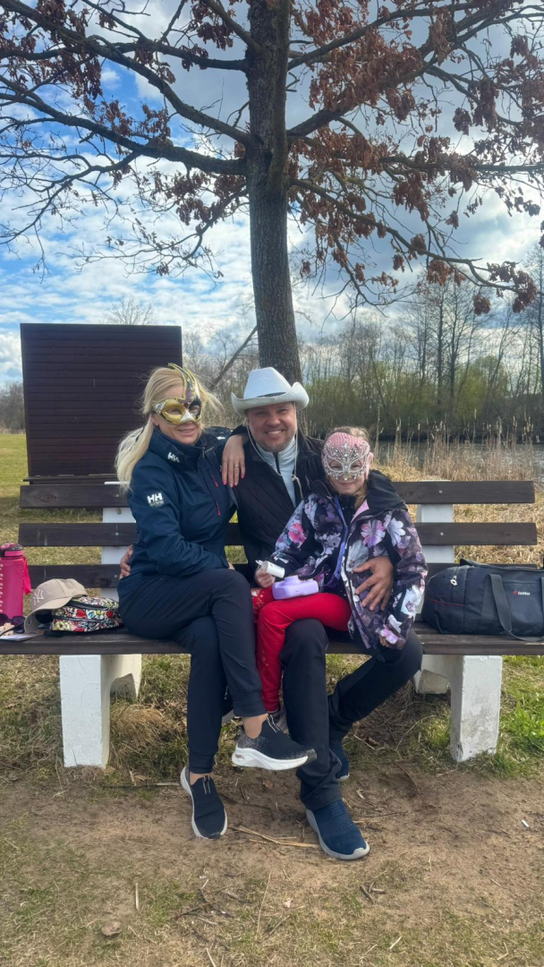 Aizvadīts aizraujošs ģimeņu foto orientēšanās pasākums Upesciemā