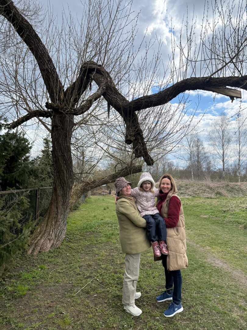 Aizvadīts aizraujošs ģimeņu foto orientēšanās pasākums Upesciemā