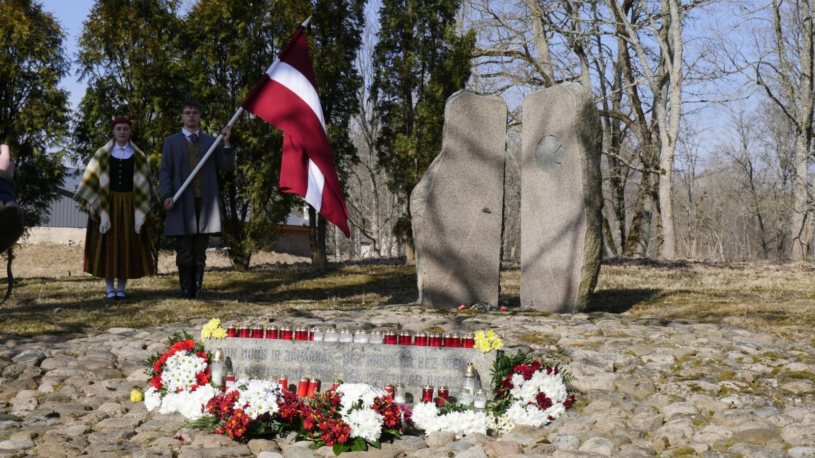Komunistiska genocida pasakums Ropaži