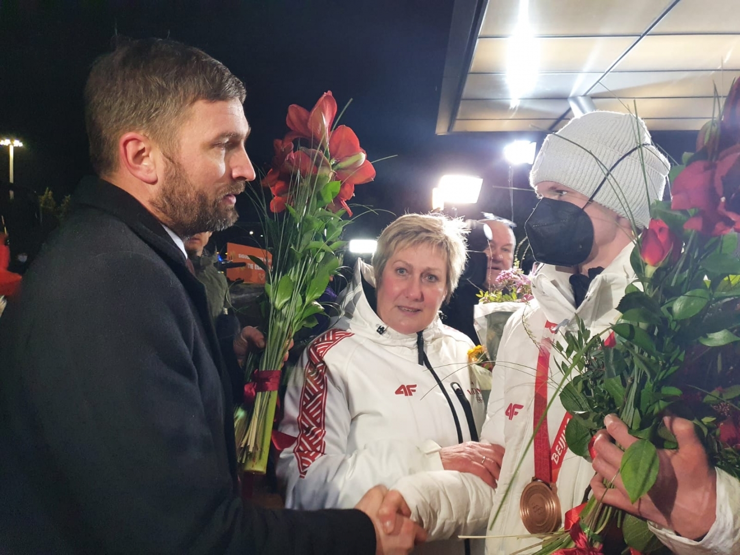 Sagaidām mājās ropažniekus, Olimpiskos medaļniekus Mārtiņu Botu un Robertu Plūmi! 