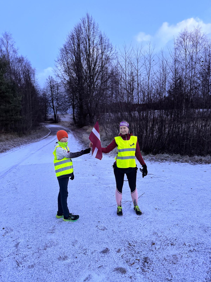 stafetes skrējiens “Ropaži skrien 107”