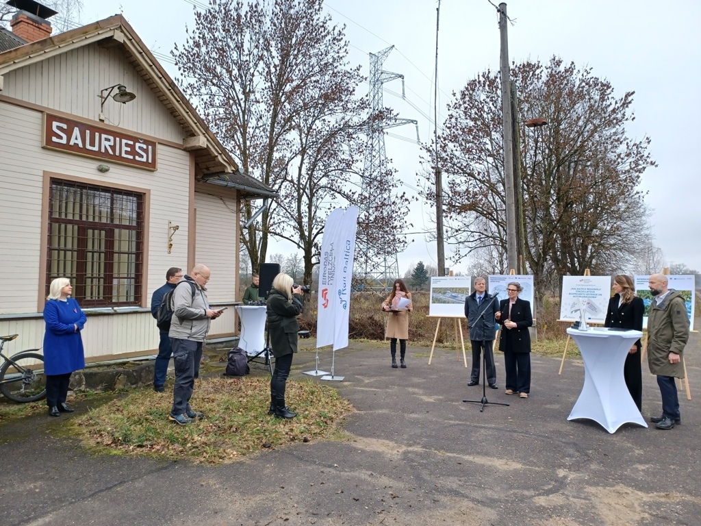 Rail Baltica reģionālo mobilitātes punktu projektēšanas līguma svinīga parakstīšana