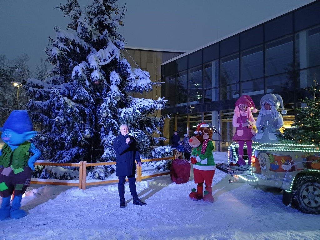 Ziemassvētku eglīšu iedegšana Stopiņu pagastā, 2021. gada decembris