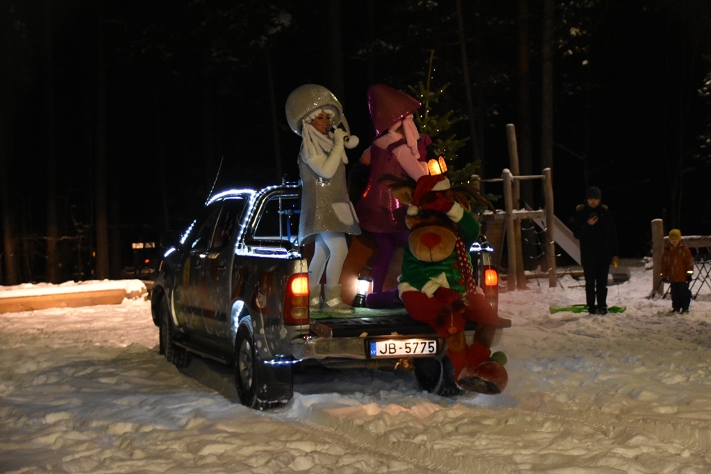 Ziemassvētku eglīšu iedegšana Stopiņu pagastā, 2021. gada decembris