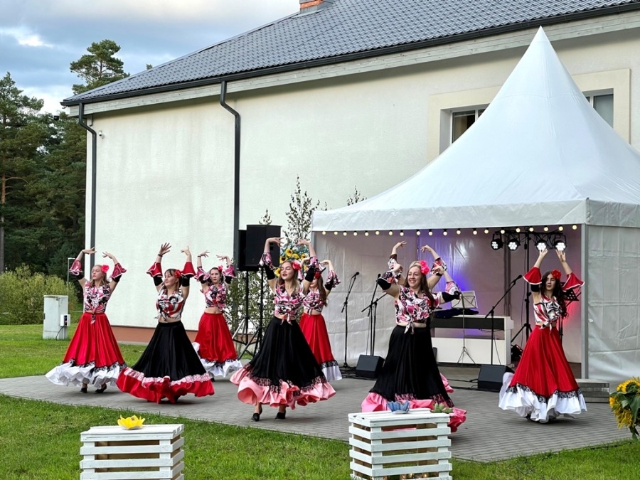 Skaistāko romanču vakars Vangažos, festivāla "Slāvu vainags" ietvaros