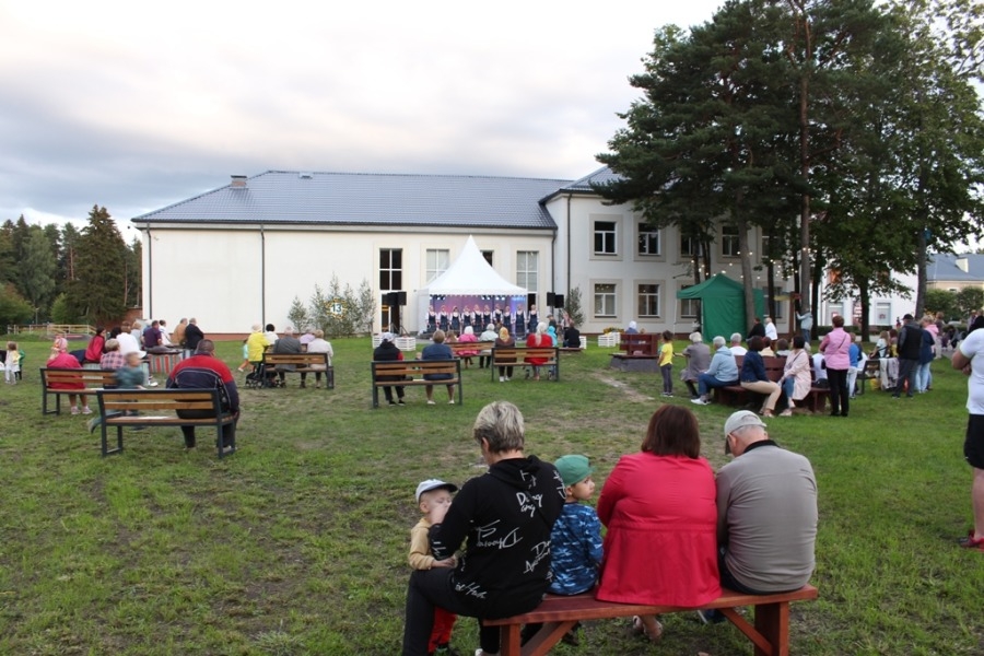 Skaistāko romanču vakars Vangažos, festivāla "Slāvu vainags" ietvaros