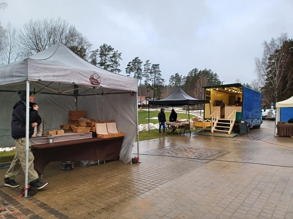 Ziemassvētku tirdziņš Upesciemā, 19.12.2021.