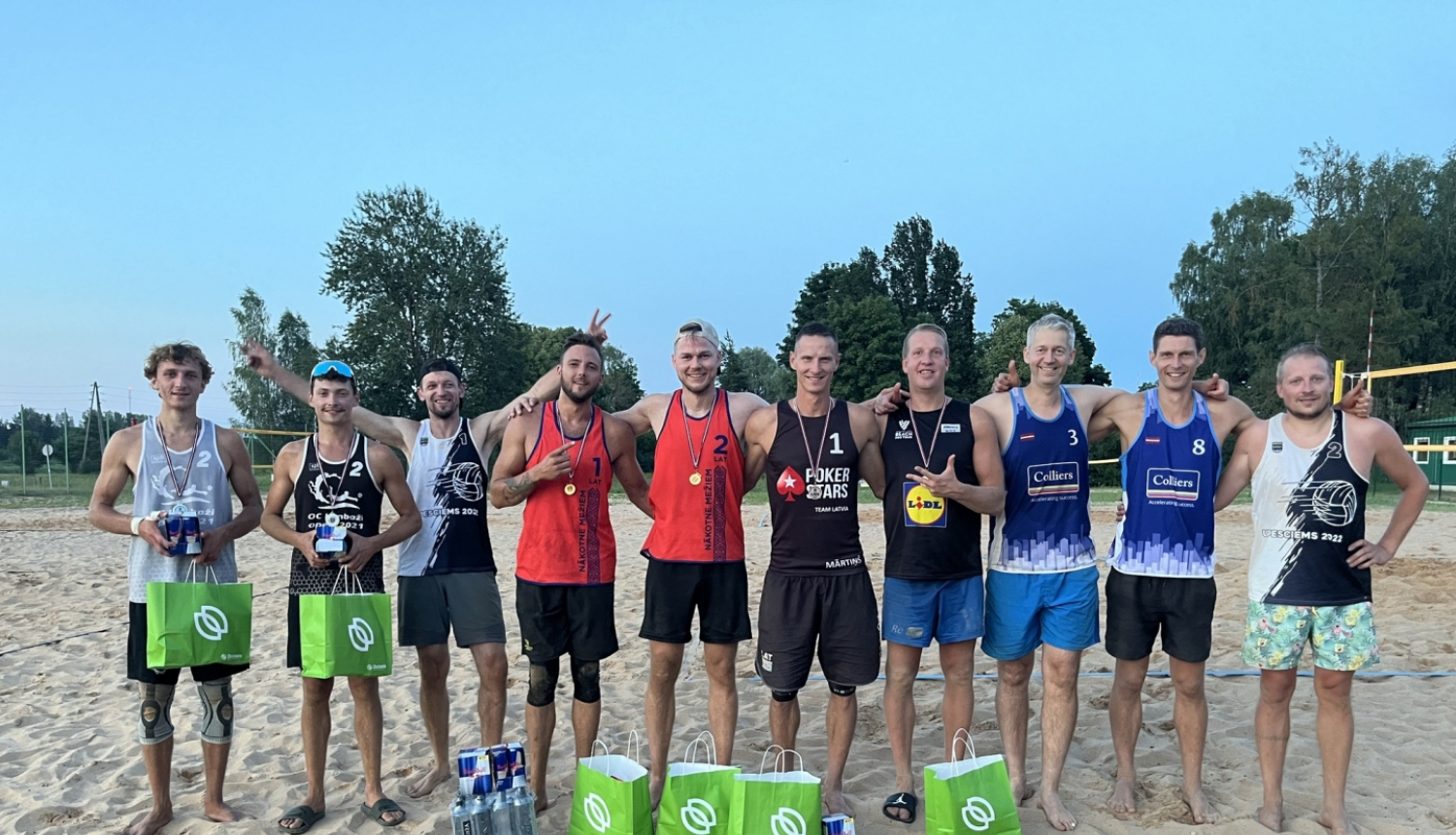 Aizraujošas cīņas Upesciema smiltīs 