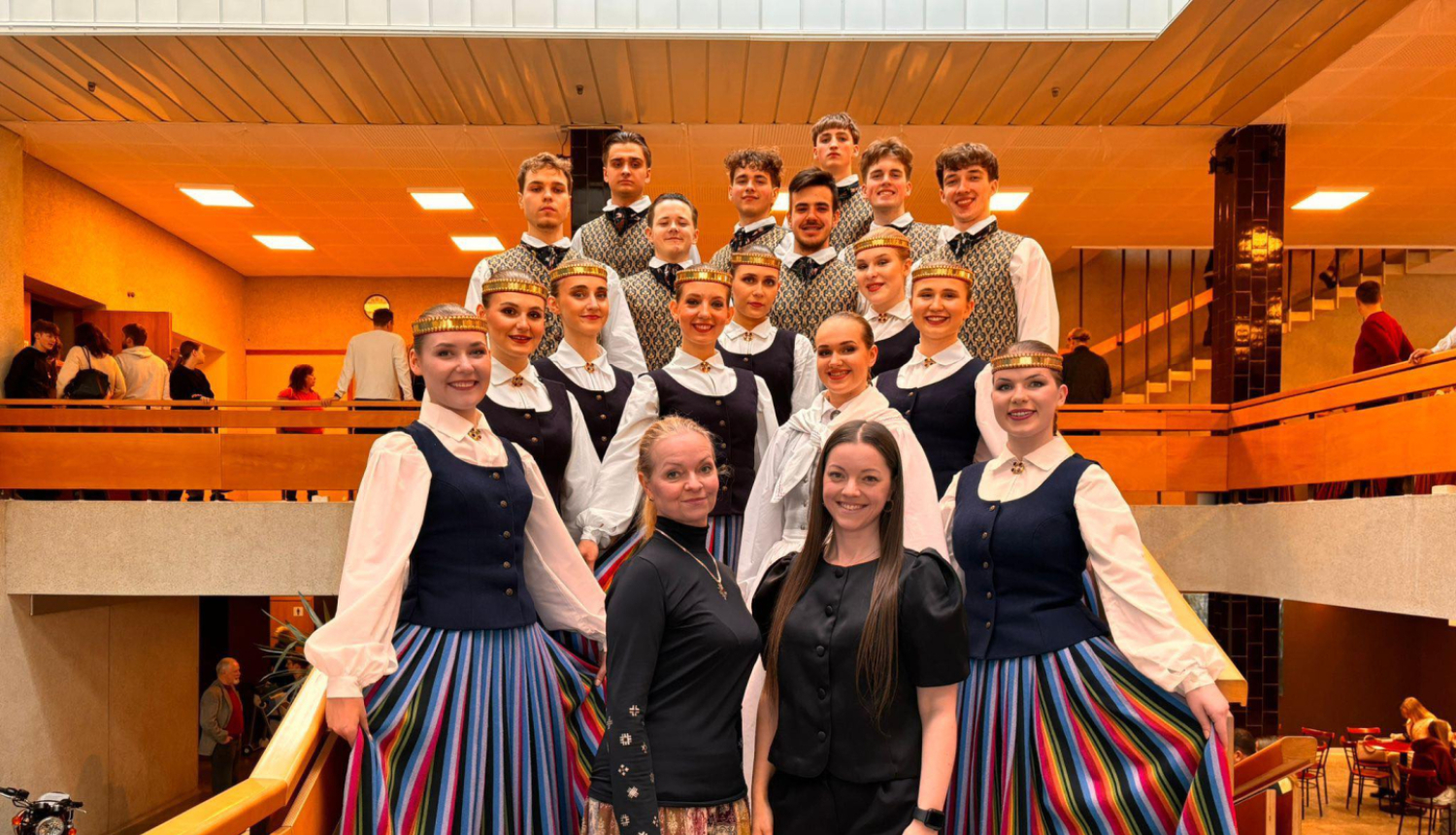 Kolektīvs Cielaviņa, kopbilde