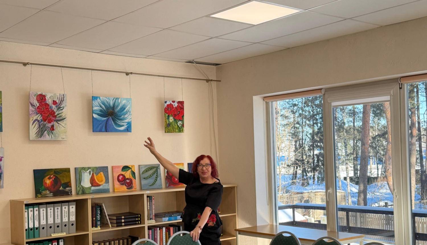 Lūcijas Začestas gleznu izstāde Garkalnes bibliotēkā