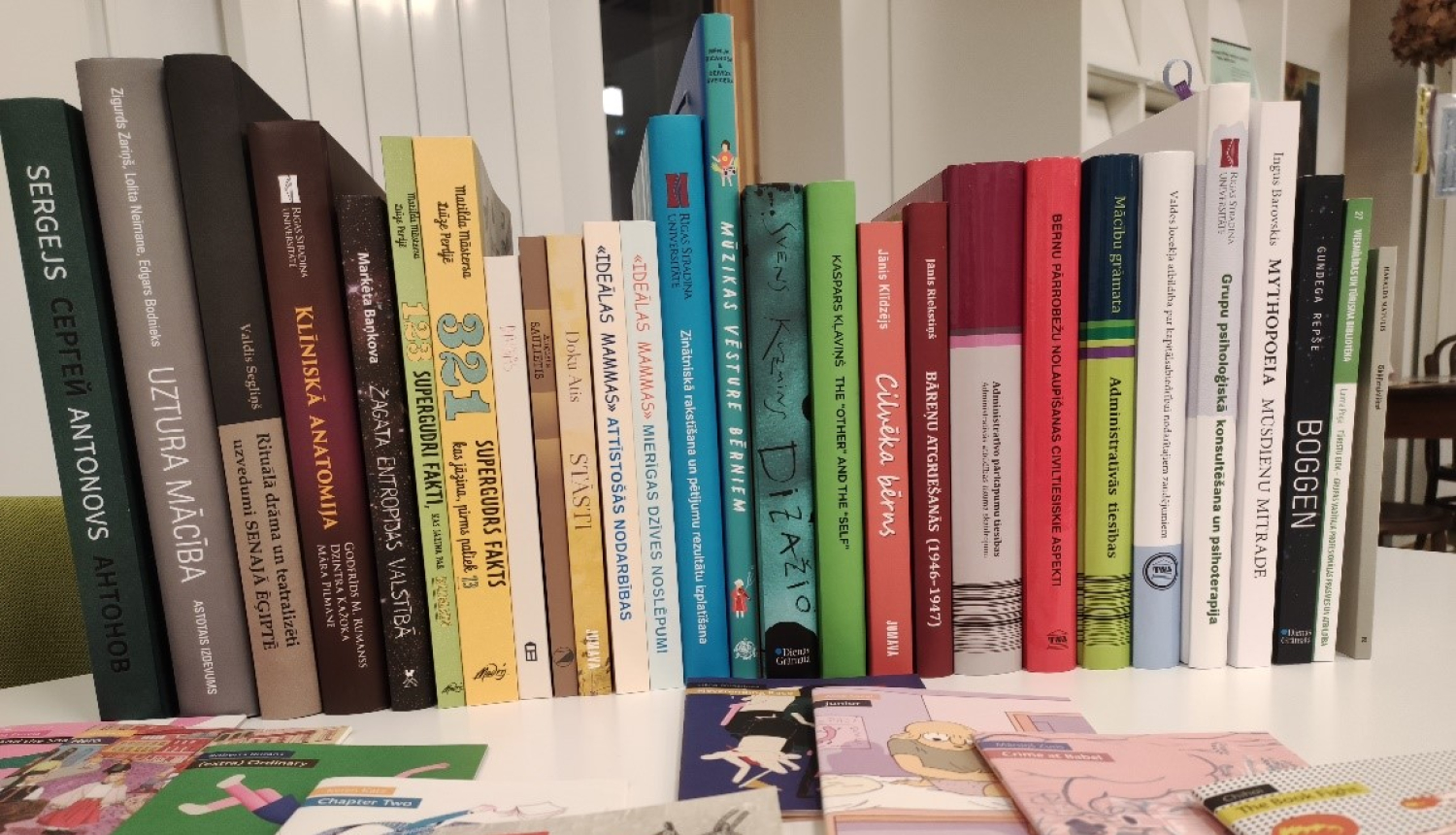 KM grāmatu iepirkums