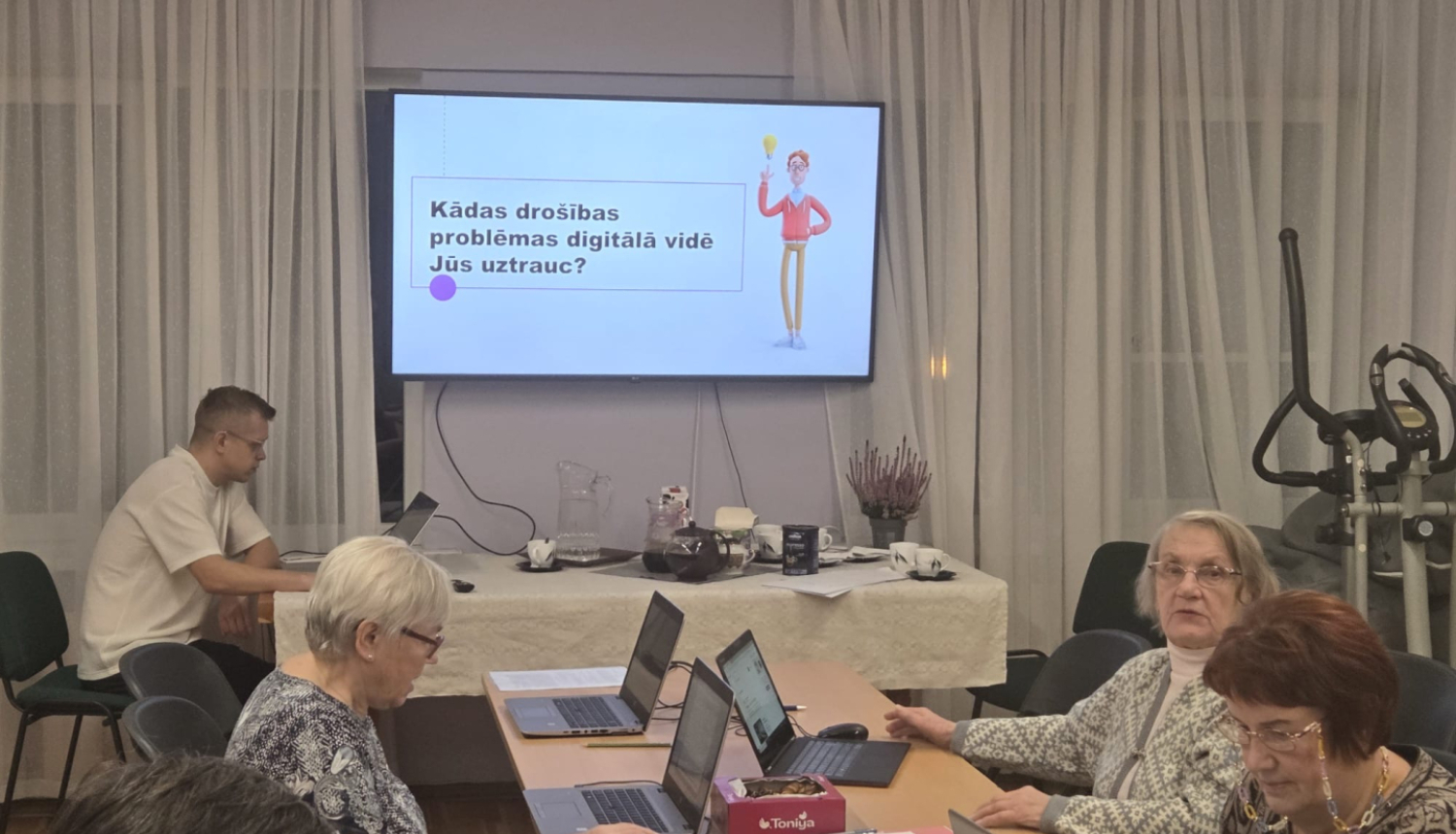 Digitālo prasmju nodarbības